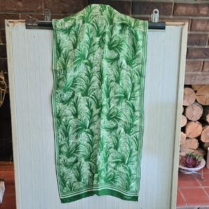 Burmel - Vintage Silk Foliage Patterned Scarf in Green & White​​